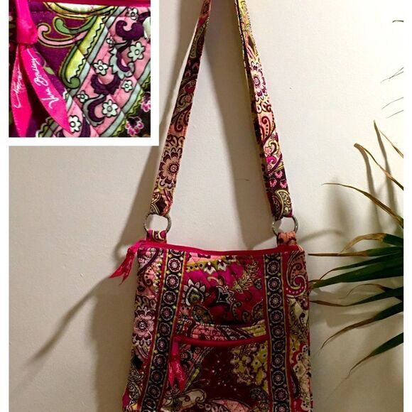VERA BRADLY ADJUSTABLE CROSSBODY BAG! Pink tones - Picture 1 of 6